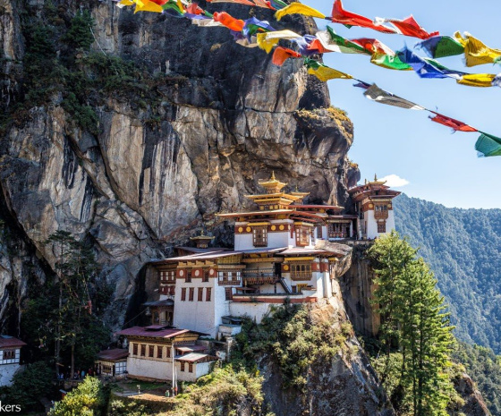 Hike to Tiger's Nest