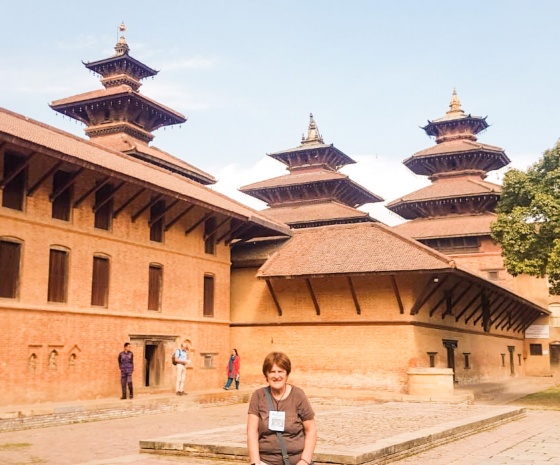 Sightseeing at UNESCO World heritage sites: Patan durbar square, Swayambhunath, Boudhanath & Pashupatinath temple, Aarati: evening ritual (B) 