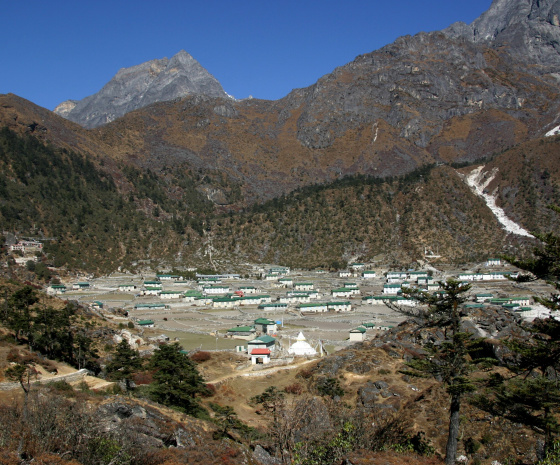 Trek: Namche (3,440 M) - Thame (3,800 M): 5-6 hrs (B,L,D)