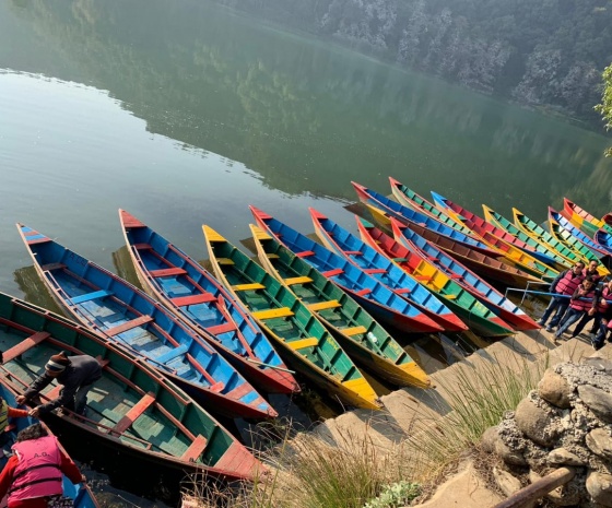 Boating and short hike to World Peace Pagoda (B)