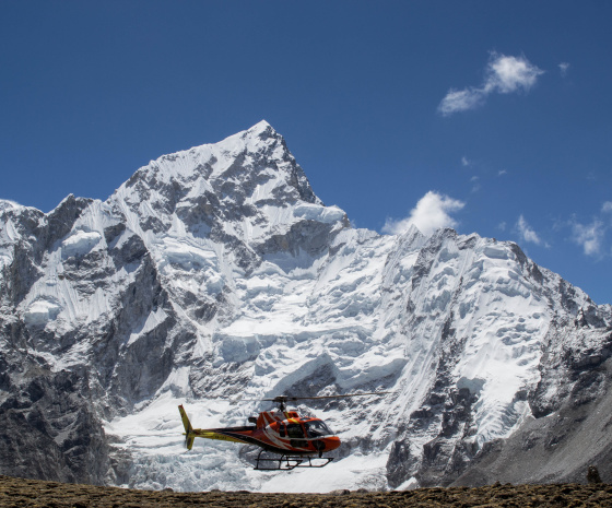 Helicopter flight Deboche (3,820 M) – Everest base camp (5,364 M) – Lukla (2,860 M)