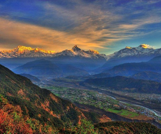 Kathmandu - Pokhara, 900m altitude, 6 to 7 hours drive depending on traffic: 210 km, 1 hour boating at Phewa Lake